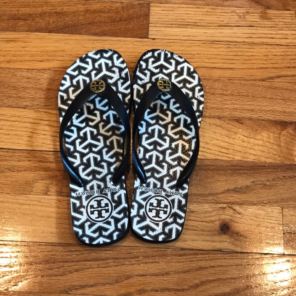 TORY BURCH FLIP FLOPS